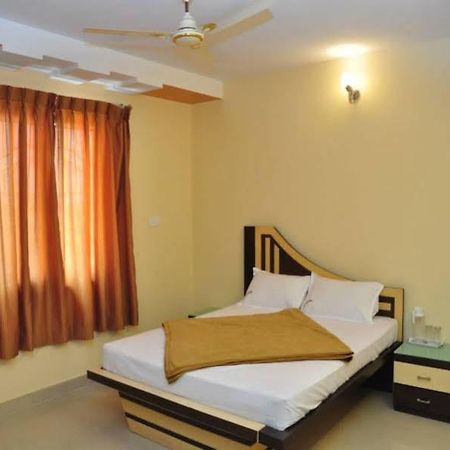 7 Hills Inn Tirupati Dış mekan fotoğraf